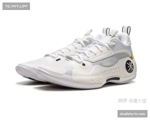 运动品牌发布新一代篮球鞋，强调针对急停变向与横向移动的数据化设计